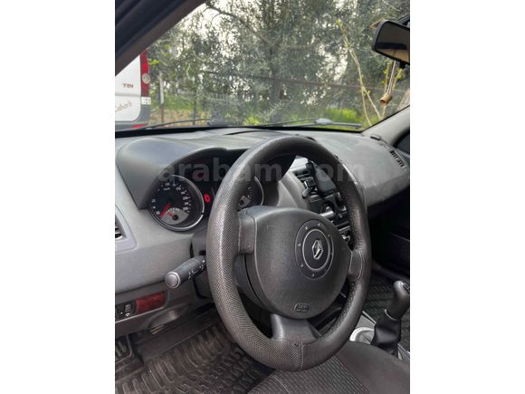 Sahibinden Renault Megane 1.6 Authentique 2004 Model 