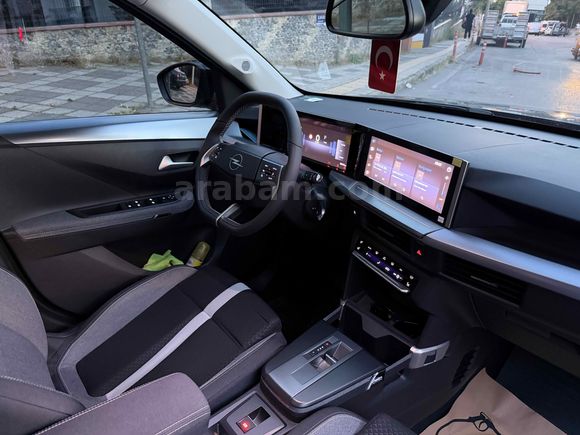 ADEM SARI'DAN BOYASIZ 2025 MODEL ÇİFT RENK FULL ELEKTİKLİ 10.000 KM
