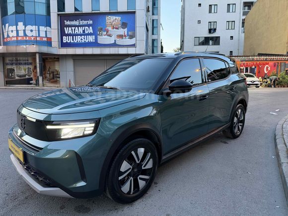 ADEM SARI'DAN BOYASIZ 2025 MODEL ÇİFT RENK FULL ELEKTİKLİ 10.000 KM