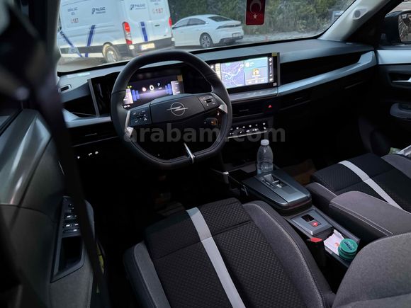 ADEM SARI'DAN BOYASIZ 2025 MODEL ÇİFT RENK FULL ELEKTİKLİ 10.000 KM