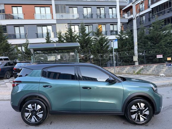 ADEM SARI'DAN BOYASIZ 2025 MODEL ÇİFT RENK FULL ELEKTİKLİ 10.000 KM
