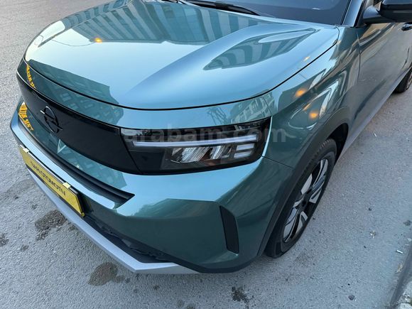 ADEM SARI'DAN BOYASIZ 2025 MODEL ÇİFT RENK FULL ELEKTİKLİ 10.000 KM
