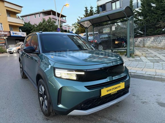 ADEM SARI'DAN BOYASIZ 2025 MODEL ÇİFT RENK FULL ELEKTİKLİ 10.000 KM