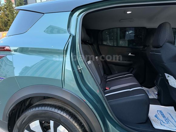 ADEM SARI'DAN BOYASIZ 2025 MODEL ÇİFT RENK FULL ELEKTİKLİ 10.000 KM