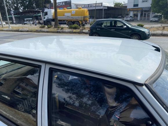 Galeriden Renault R 9 1.4 Broadway RL 1998 Model İzmir