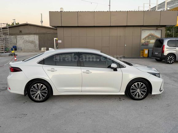 Sahibinden Toyota Corolla 1.5 Dream 2021 Model 