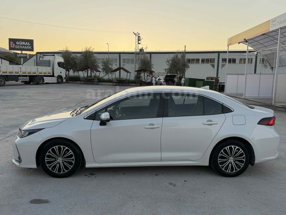 Sahibinden Toyota Corolla 1.5 Dream 2021 Model 