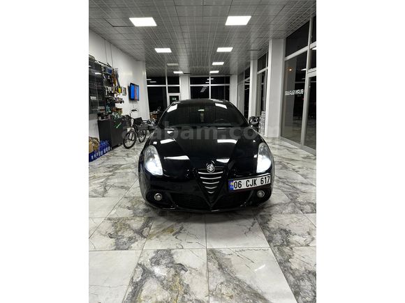Sahibinden Alfa Romeo Giulietta 1.6 JTD Distinctive 2014 Model 