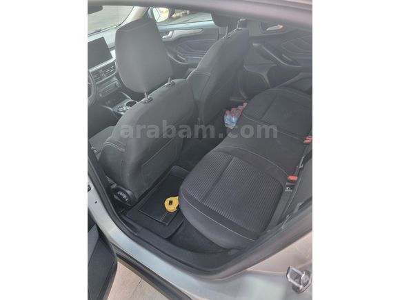 Sahibinden 23***km 2025 çıkışlı Ford Focus 1.5 EcoBlue Titanium Stil 2024 Model