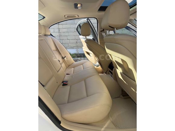  520i Executive 