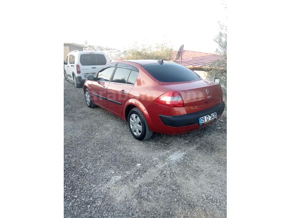 Sahibinden Renault Megane 1.4 Authentique 2005 Model