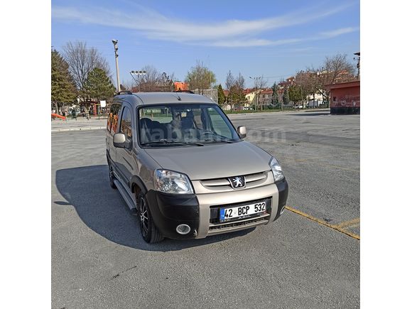 Sahibinden Peugeot Partner 1.6 HDI Adventure 2011 Model 