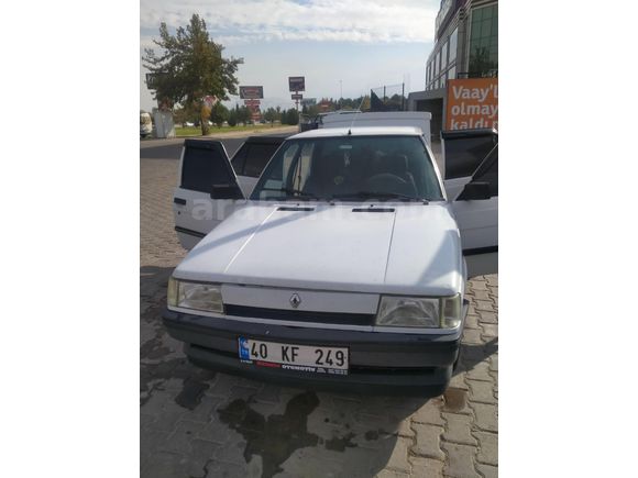 Sahibinden Renault R 9 1.4 Broadway 1993 Model