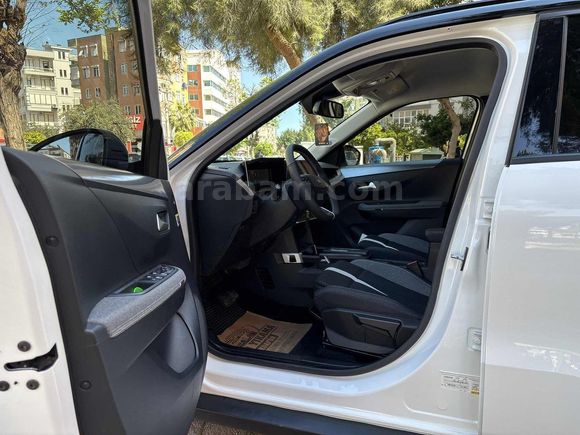Galeriden Opel Frontera-e GS 2025 Model Antalya 18.000 km Beyaz