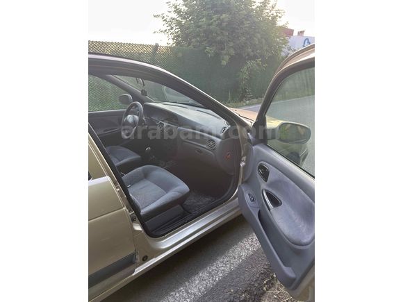 Sahibinden Renault Megane 1.6 RTE 2001 Model 