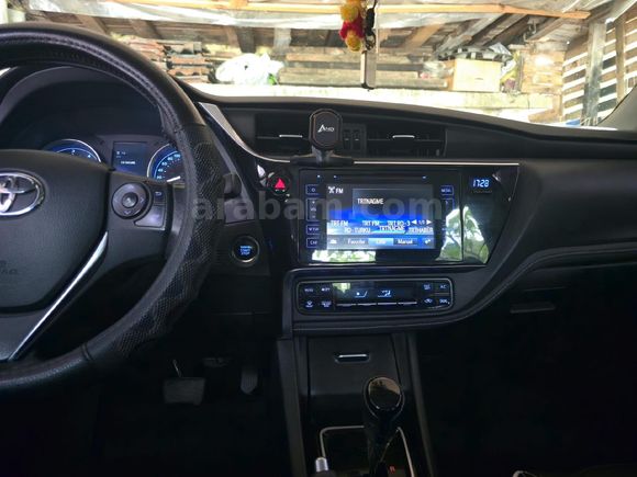 Toyota Corolla 1.4 D-4D Advance 2018 Model