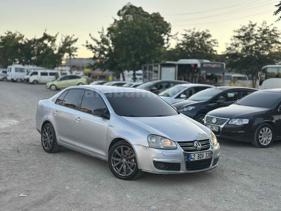 Galeriden Volkswagen Jetta 1.6 Primeline 2007 Model İzmir