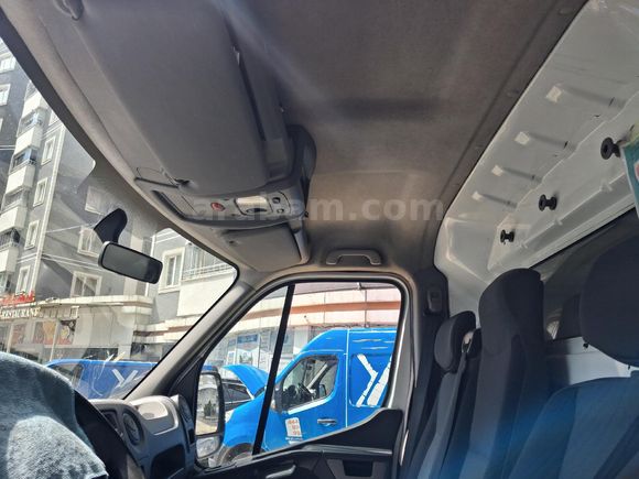 ilk elden acil Renault Master 2.3 dCi 11 m3 2011 Model