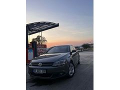 Sahibinden Volkswagen Jetta 1.2 TSi Comfortline 2013 Model  235.000 km Füme