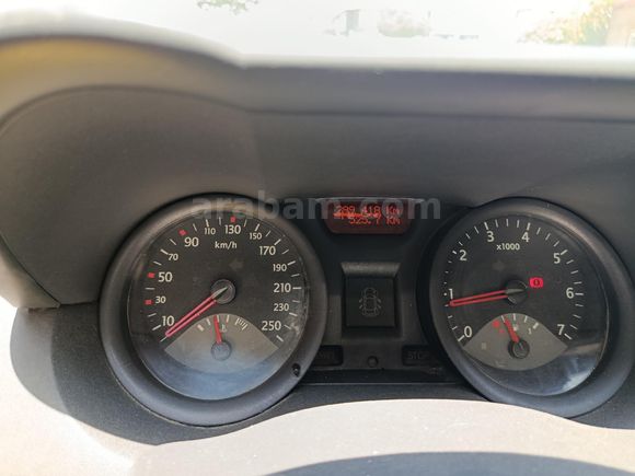 Sahibinden Renault Megane 1.6 Dynique 2004 Model