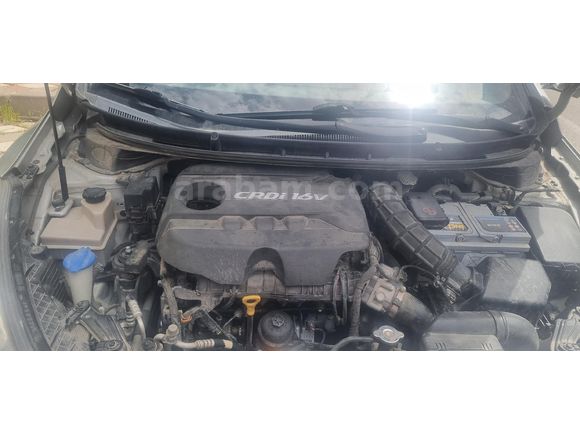 Sahibinden Hyundai i30 1.6 CRDi Elite .2013 Mode.satılmassa önemli degil sürekli düşük teklif verip durmayın l