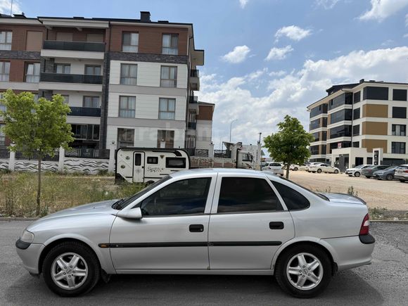 Kondisyonlu temiz vectra