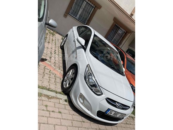 Sahibinden Hyundai Accent Blue 1.6 CRDI Mode 2017 Model 