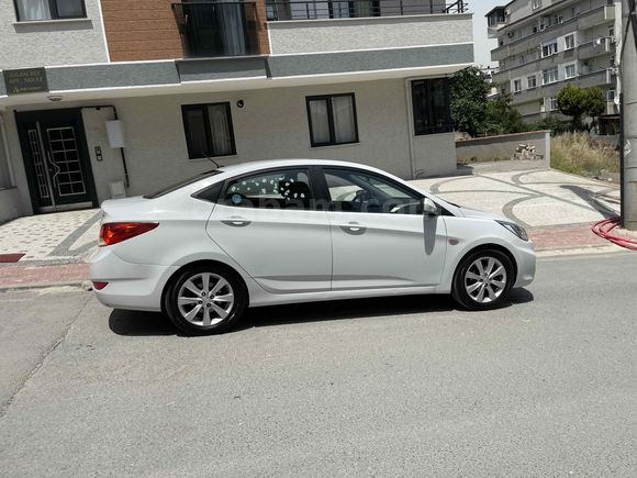 Sahibinden Hyundai Accent Blue 1.6 CRDI Mode 2017 Model 