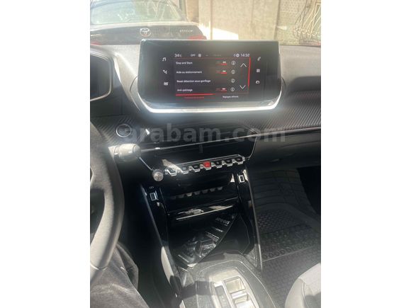 Sahibinden Peugeot 2008 1.2 PureTech Allure 2023 Model 
