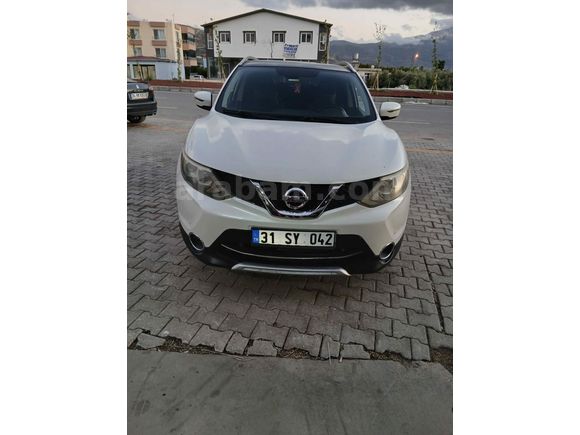 Sahibinden Nissan Qashqai 1.6 dCi Black Edition 2015 Model 