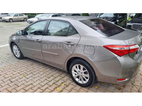 Sahibinden Toyota Corolla 1.4 D-4D Advance 2013 Model