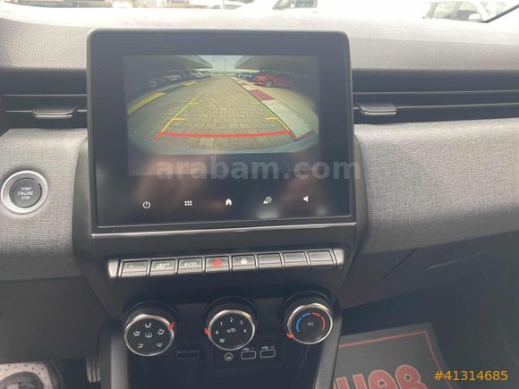 2024 CLİO 1.0 TCE EVOLUTİON OTM VİTES 58000 KM BOYASIZ