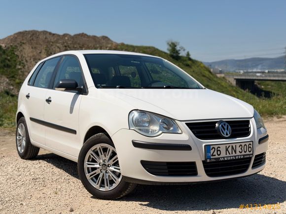 EMSALSİZ KM HATASIZ BOYASIZ POLO 1.4 TRENDLİNE- GÜLDEM OTOMOTİV