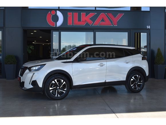 İLKAY'DAN 2023 PEUGEOT 2008 ALLURE 1.2PURETECH HATASIZ 25,000 KM