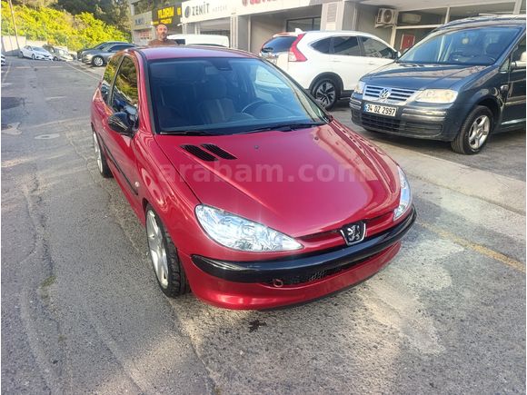 Galeriden Peugeot 206 2.0 GTI 2001 Model İstanbul