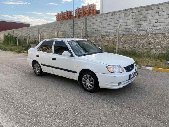 Galeriden Hyundai Accent 1.5 CRDi Admire 2005 Model Van