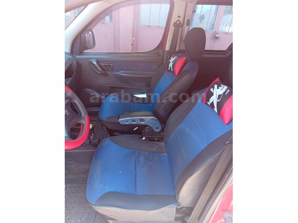 Sahibinden Peugeot Partner 1.9 D 2004 Model