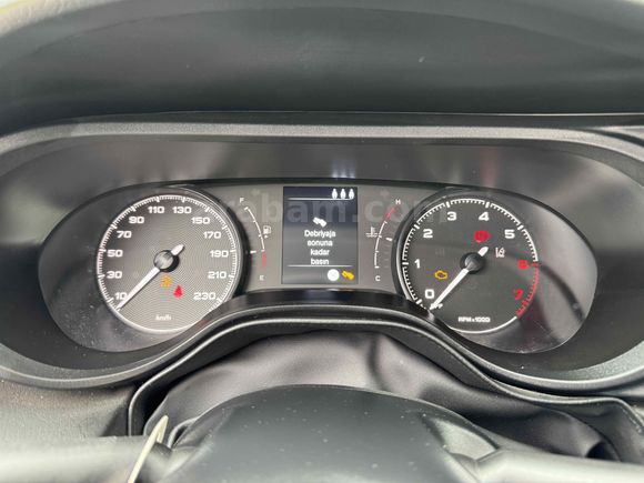 2025 EGEA 1.4 EASY GSR HATASIZ BOYASIZ K.KARTA 12 TAKSİT