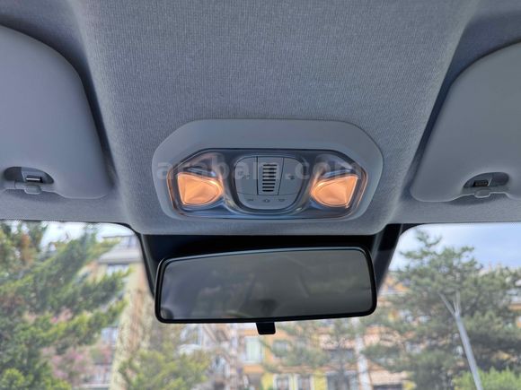 2025 EGEA 1.4 EASY GSR HATASIZ BOYASIZ K.KARTA 12 TAKSİT
