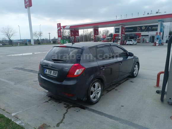 Sahibinden Kia Ceed 1.6 CRDi Motion 2012 Model