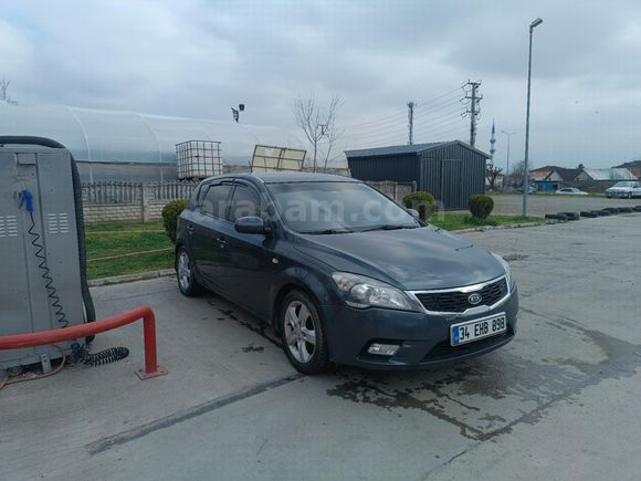 Sahibinden Kia Ceed 1.6 CRDi Motion 2012 Model