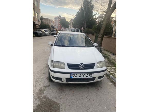 Sahibinden Volkswagen Polo 1.4 Trendline 2000 Model  268.881 km Beyaz