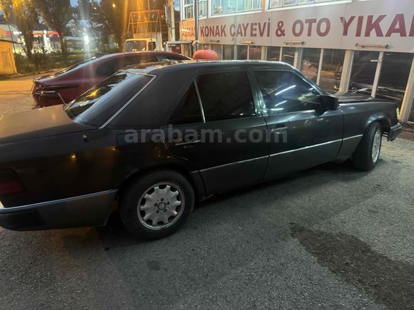 Sahibinden Mercedes - Benz 200 E 1990 Model 