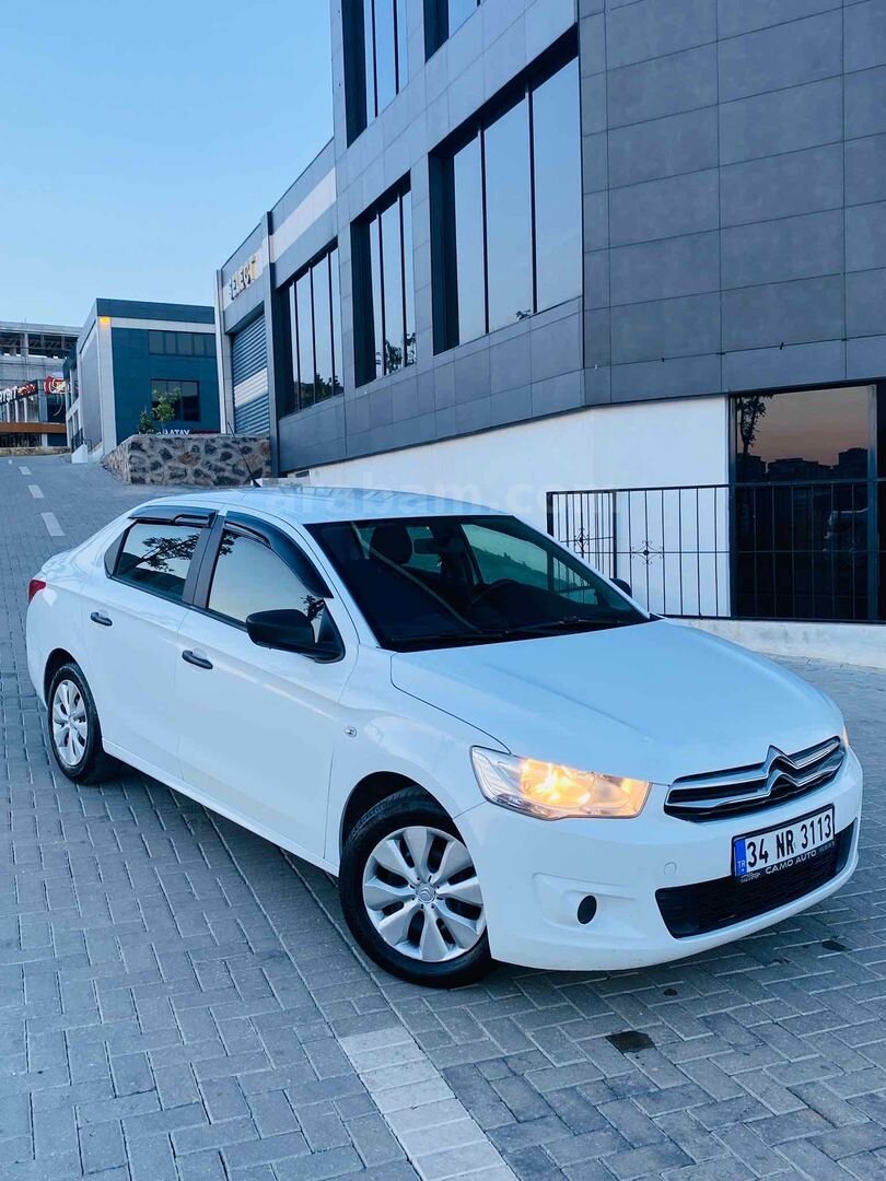 Galeriden Citroen C-Elysée 1.6 HDi Attraction 2015 Model Gaziantep 240.000 km Beyaz 4