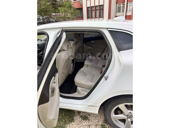 Sahibinden Volvo V40 1.6 D Premium 2014 Model 