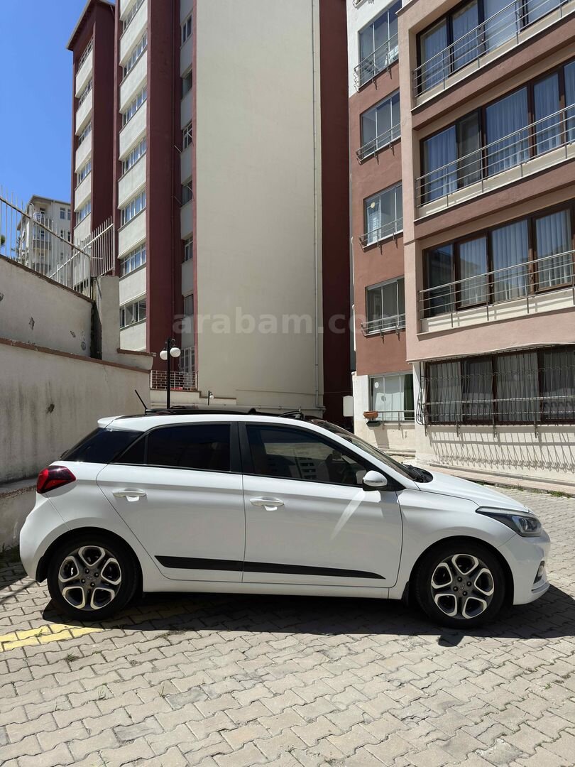 Sahibinden Hyundai i20 1.4 MPI Elite Smart 2019 Model Ankara 149.000 km Beyaz 2