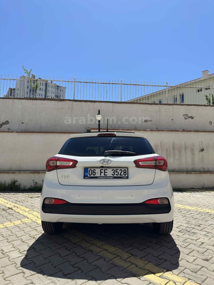 Sahibinden Hyundai i20 1.4 MPI Elite Smart 2019 Model Ankara 149.000 km Beyaz 3