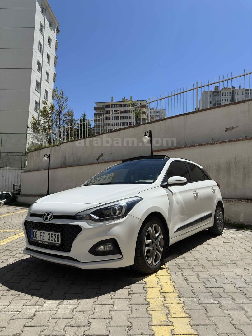 Sahibinden Hyundai i20 1.4 MPI Elite Smart 2019 Model Ankara 149.000 km Beyaz 6