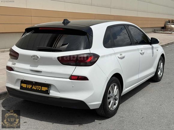 2017 MODEL HYUNDAİ İ 30 STYLE 139 BİN KM