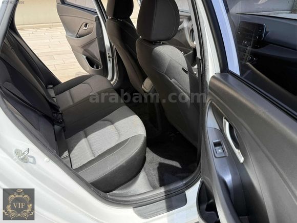 2017 MODEL HYUNDAİ İ 30 STYLE 139 BİN KM